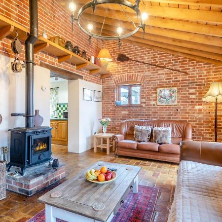 Вілла Elms Barn Wangford Екстер'єр фото