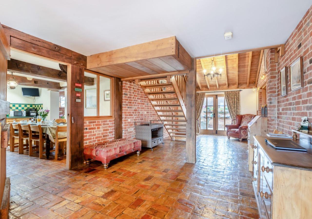 Вілла Elms Barn Wangford Екстер'єр фото